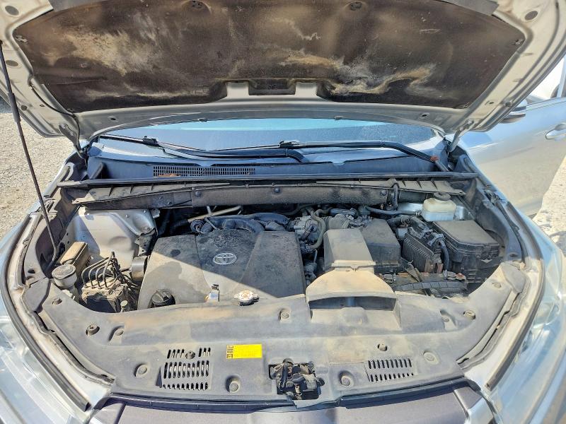 59032096 :رقم المزاد ، 5TDZZRFH7KS297864 vin ، 2019 Toyota Highlander مزاد بيع