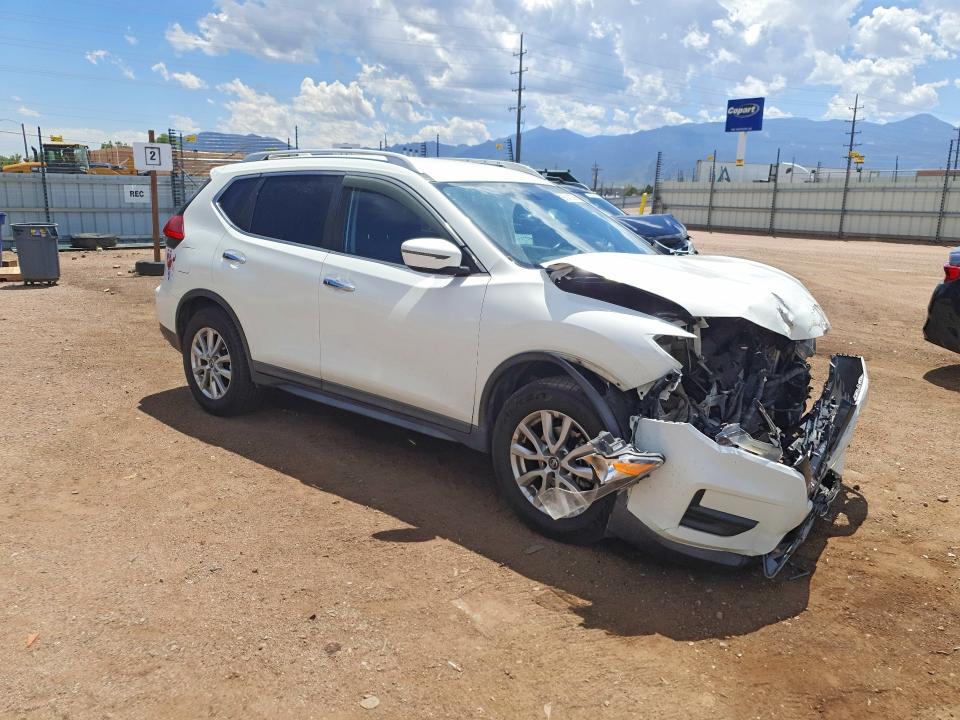Продажа на аукционе авто 2017 Nissan Rogue, vin: KNMAT2MV6HP579172, номер лота: 55812396