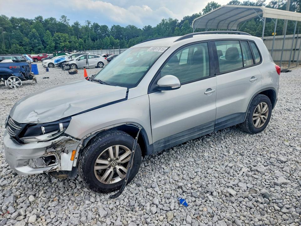 2016 Volkswagen Tiguan მანქანა იყიდება აუქციონზე, vin: WVGAV7AX5GK000113, აუქციონის ნომერი: 58817616