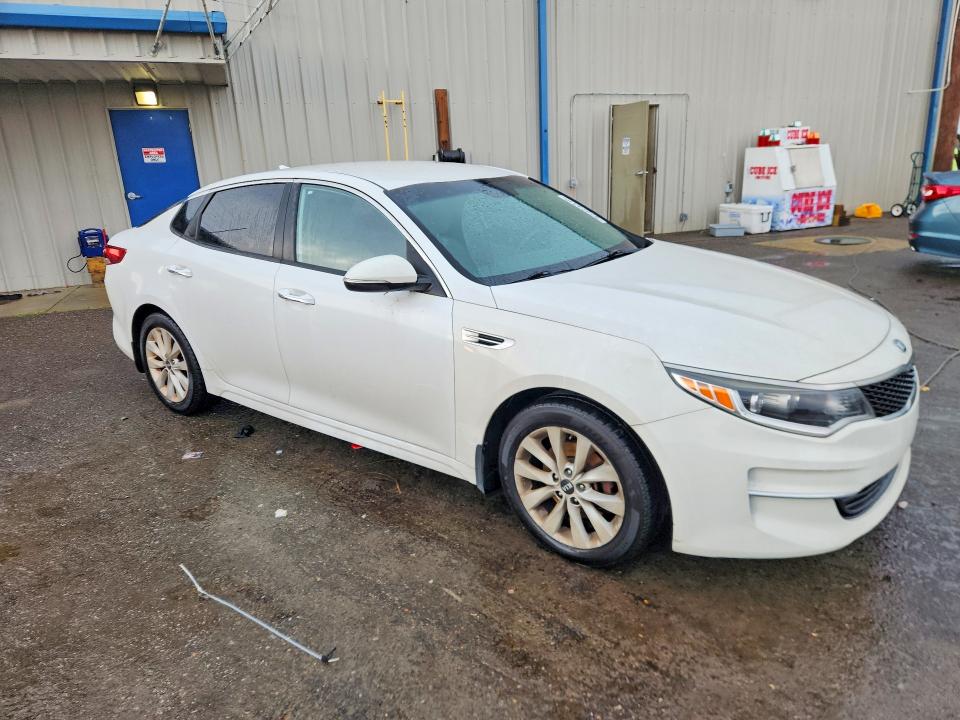 2018 Kia Optima მანქანა იყიდება აუქციონზე, vin: 5XXGT4L3XJG259310, აუქციონის ნომერი: 57224316
