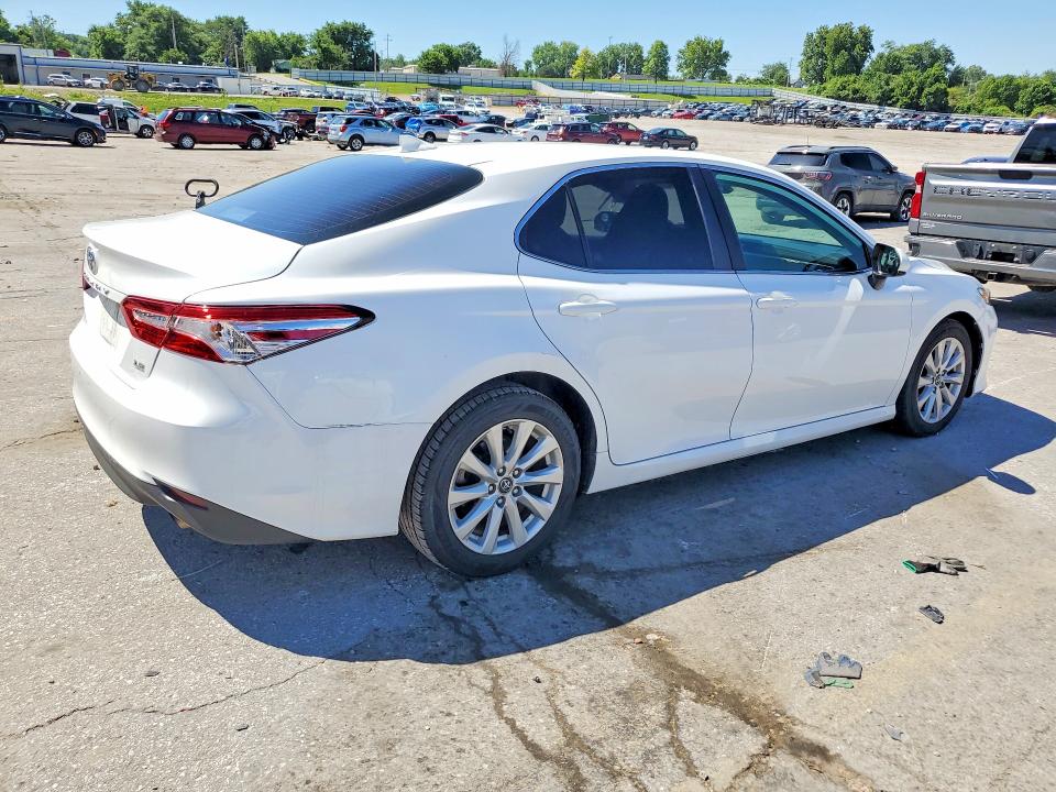 Продаж на аукціоні авто 2020 Toyota Camry, vin: 4T1C11AK7LU942314, номер лоту: 55942226