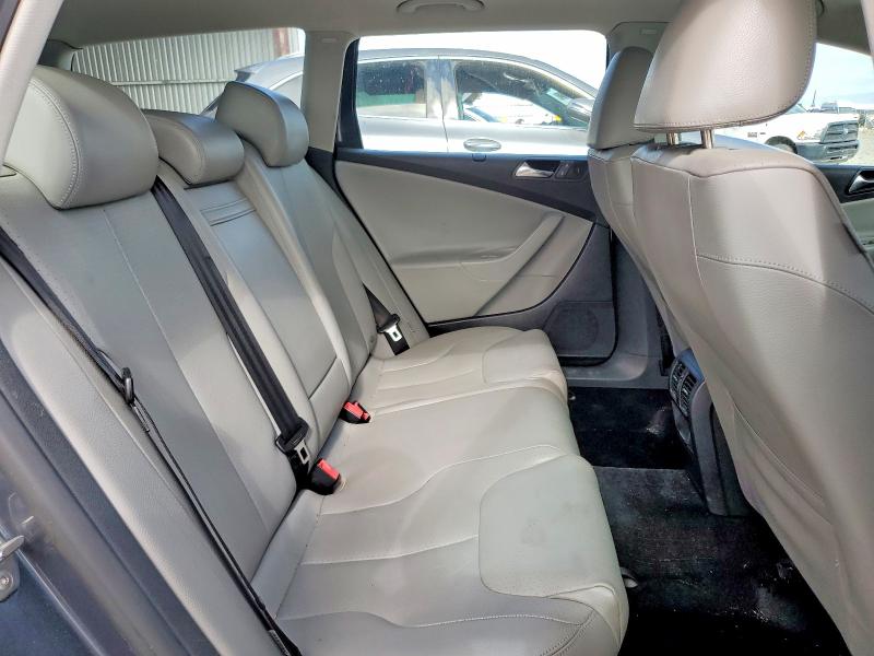 55275846 :رقم المزاد ، WVWXM9AN5AE075055 vin ، 2010 Volkswagen Passat مزاد بيع