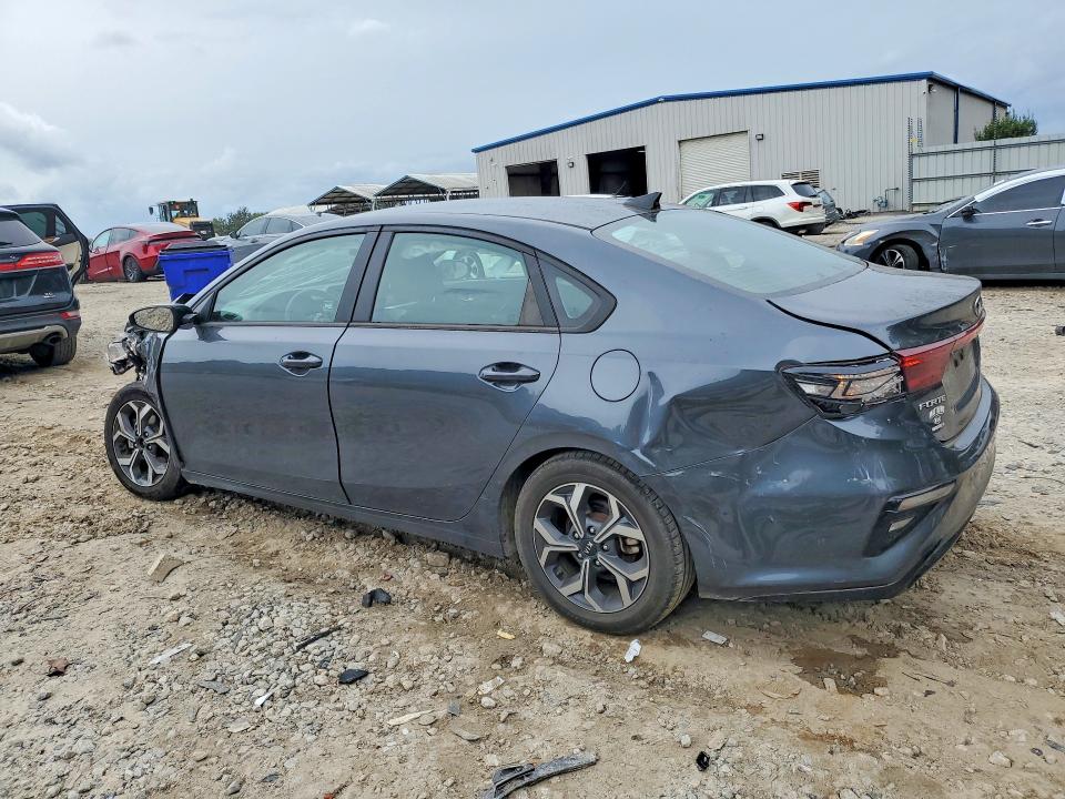2020 Kia Forte მანქანა იყიდება აუქციონზე, vin: 3KPF24ADXLE213286, აუქციონის ნომერი: 57722916
