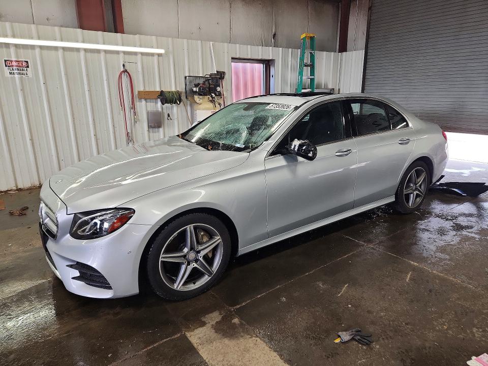 57353926 :رقم المزاد ، WDDZF4KB6HA084882 vin ، 2017 Mercedes-benz E مزاد بيع