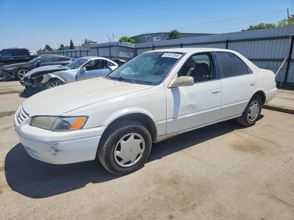 57537566 :رقم المزاد ، 4T1BG22K0XU562526 vin ، 1999 Toyota Camry مزاد بيع