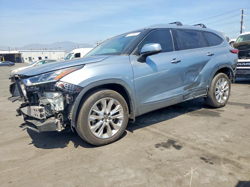 Auction sale of the 2022 Toyota Highlander, vin: 5TDYZRAH6NS094083, lot number: 56170616