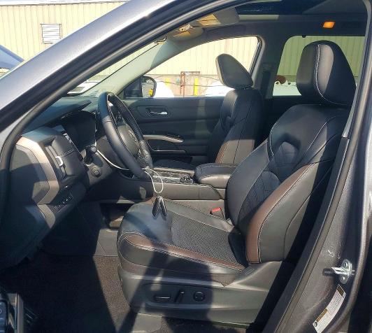 56796986 :رقم المزاد ، 5N1DR3DK6RC244487 vin ، 2024 Nissan Pathfinder مزاد بيع