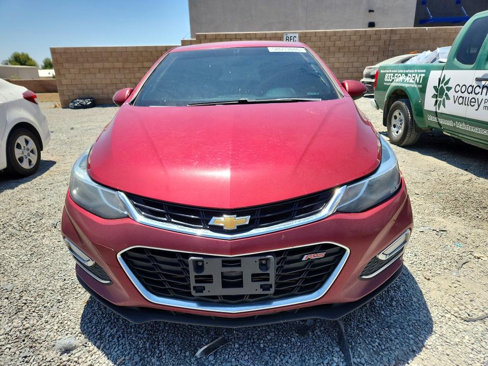 58693846 :رقم المزاد ، 1G1BF5SM5J7225858 vin ، 2018 Chevrolet Cruze مزاد بيع