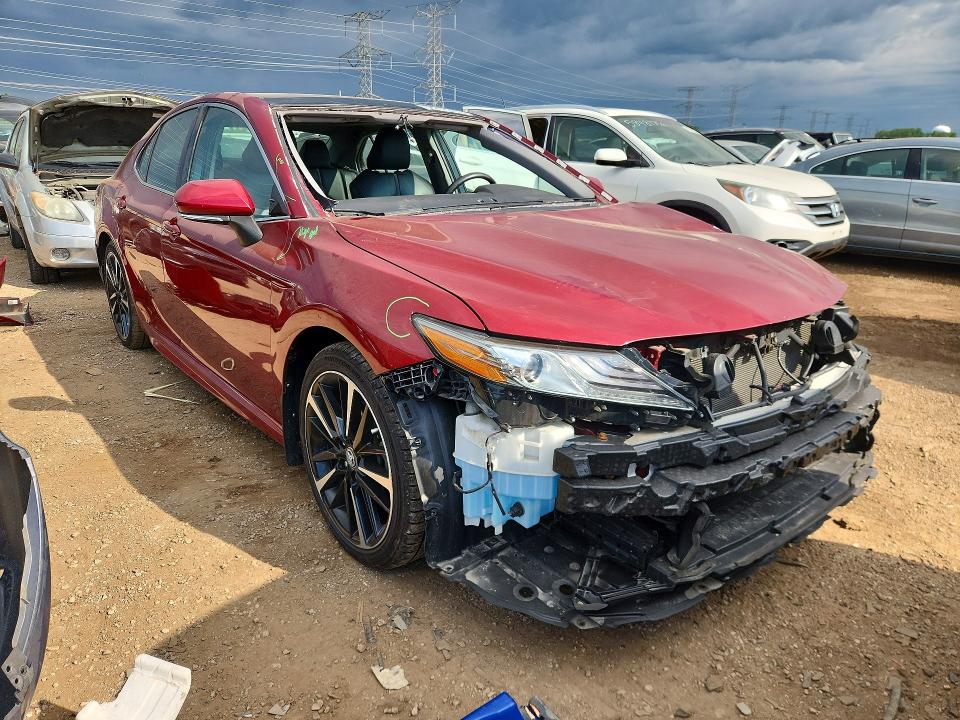 Продажа на аукционе авто 2018 Toyota Camry, vin: 4T1B61HK4JU649597, номер лота: 58208216