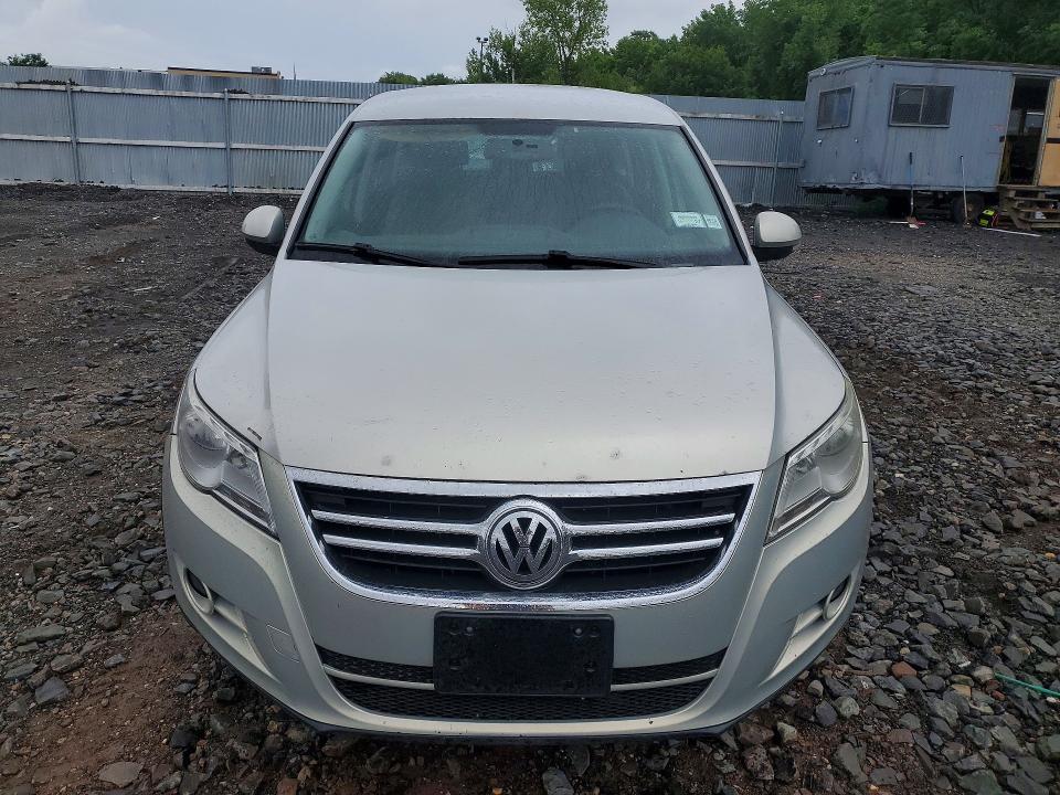 58114076 :رقم المزاد ، WVGBV7AX9AW516379 vin ، 2010 Volkswagen Tiguan مزاد بيع