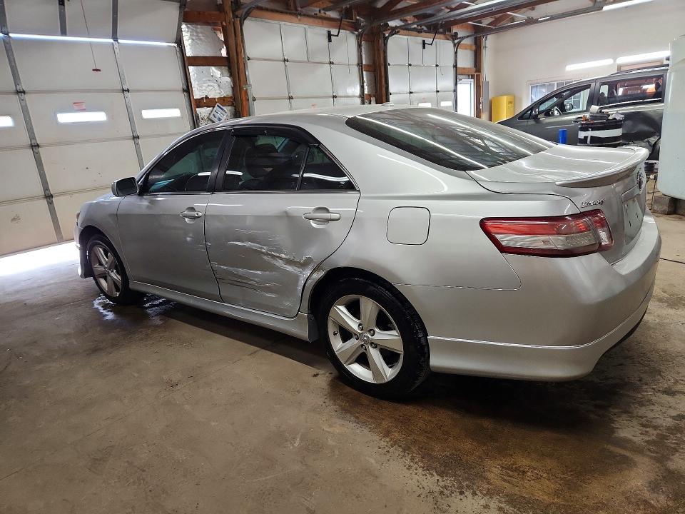 56151536 :رقم المزاد ، 4T1BF3EK5BU140832 vin ، 2011 Toyota Camry مزاد بيع
