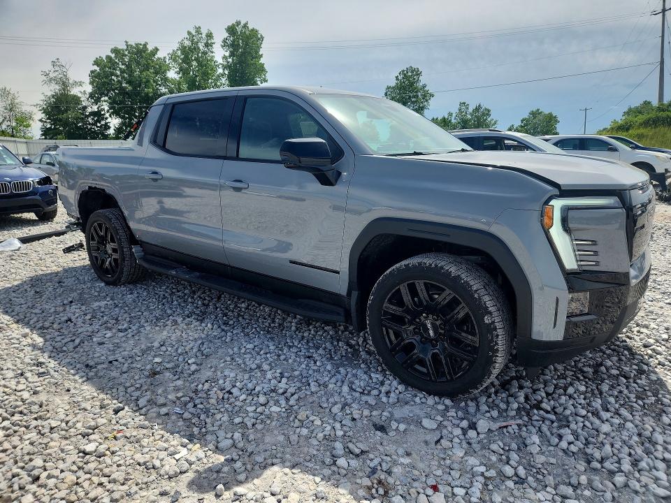 56798266 :رقم المزاد ، 1GT1ESEH0TU404560 vin ، 2026 Gmc Sierra مزاد بيع