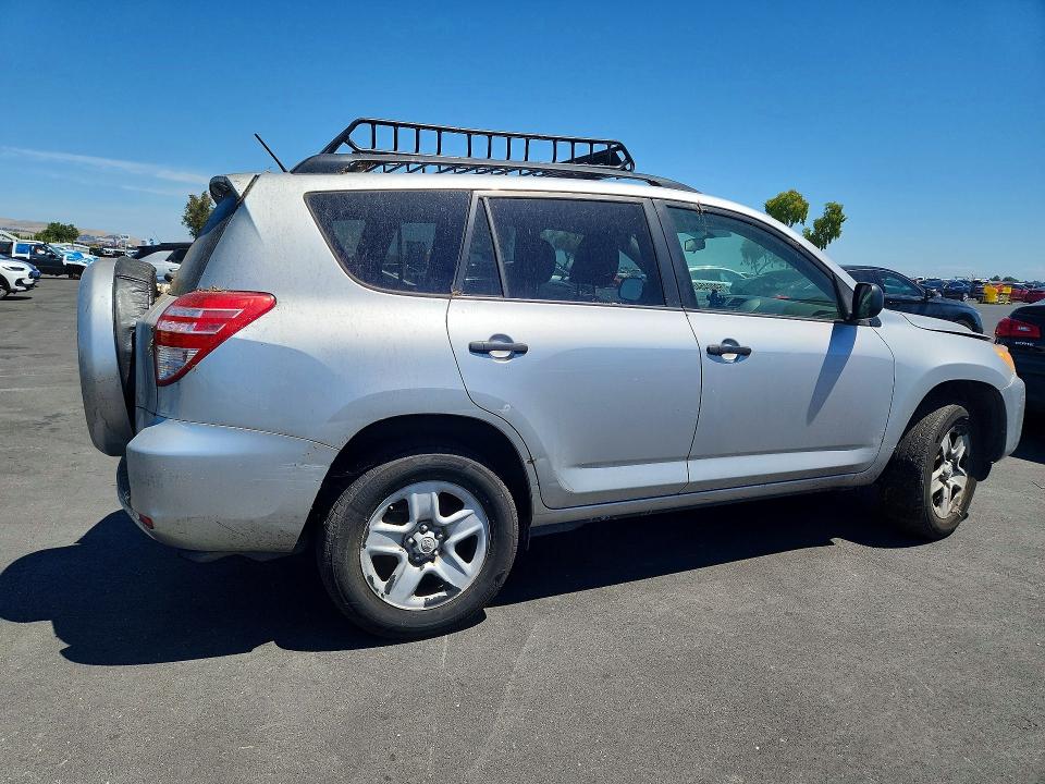 59004546 :رقم المزاد ، 2T3ZF4DV0BW070387 vin ، 2011 Toyota Rav4 مزاد بيع