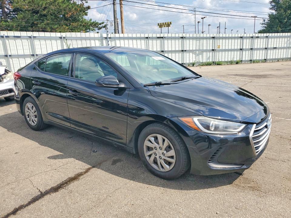 2017 Hyundai Elantra მანქანა იყიდება აუქციონზე, vin: 5NPD74LF2HH161162, აუქციონის ნომერი: 58901566