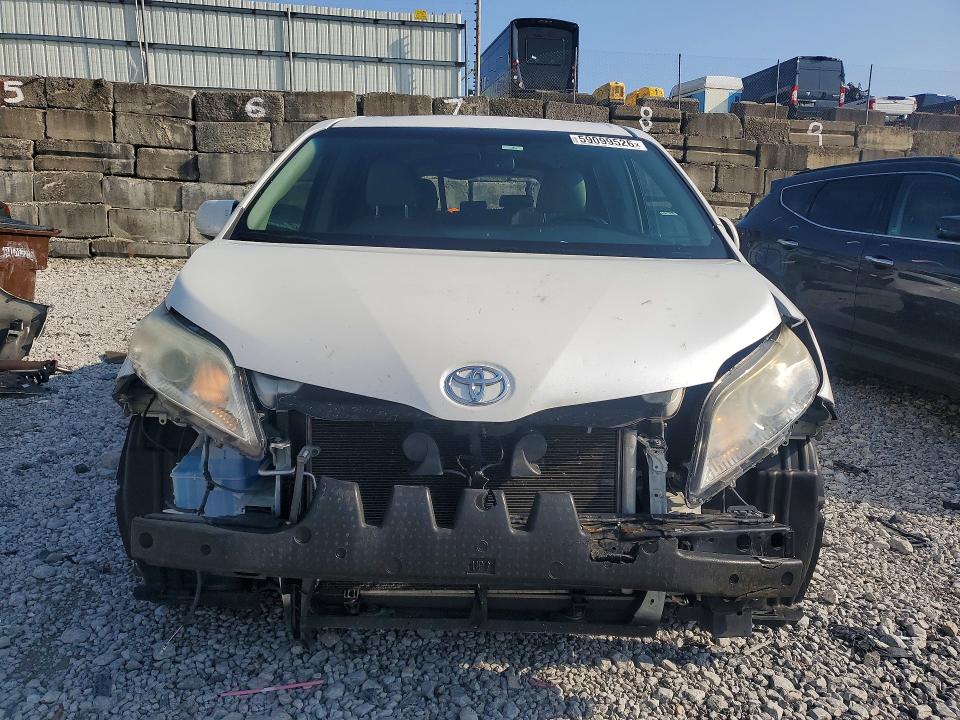 59099526 :رقم المزاد ، 5TDYK3DC8FS602976 vin ، 2015 Toyota Sienna مزاد بيع