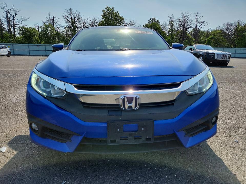 58965956 :رقم المزاد ، JHMFC1F72JX037733 vin ، 2018 Honda Civic مزاد بيع