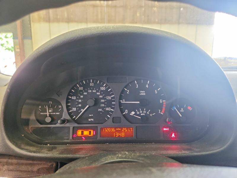 59061606 :رقم المزاد ، WBAAM3333XKC61458 vin ، 1999 Bmw 323 مزاد بيع