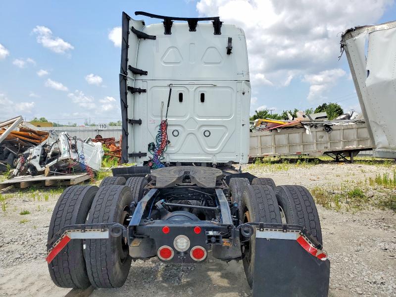 Продажа на аукционе авто 2025 Freightliner Cascadia 126, vin: 1FUJHHFG8SLVR2032, номер лота: 59277416