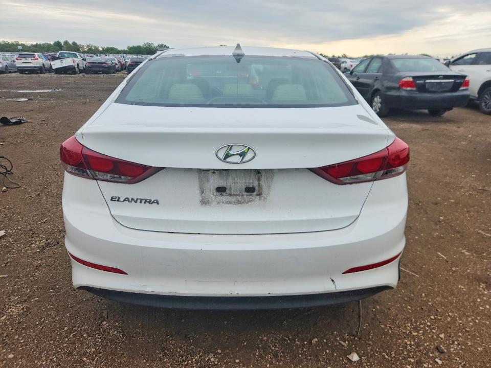 55552726 :رقم المزاد ، 5NPD84LF4HH015598 vin ، 2017 Hyundai Elantra مزاد بيع