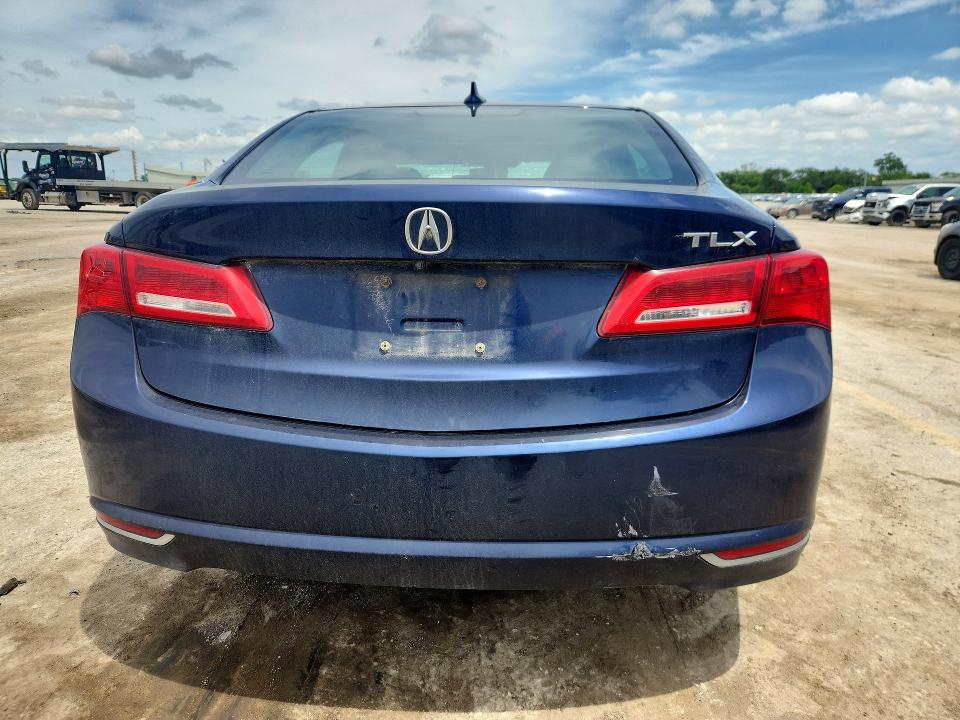 56489356 :رقم المزاد ، 19UUB1F33JA001529 vin ، 2018 Acura Tlx مزاد بيع