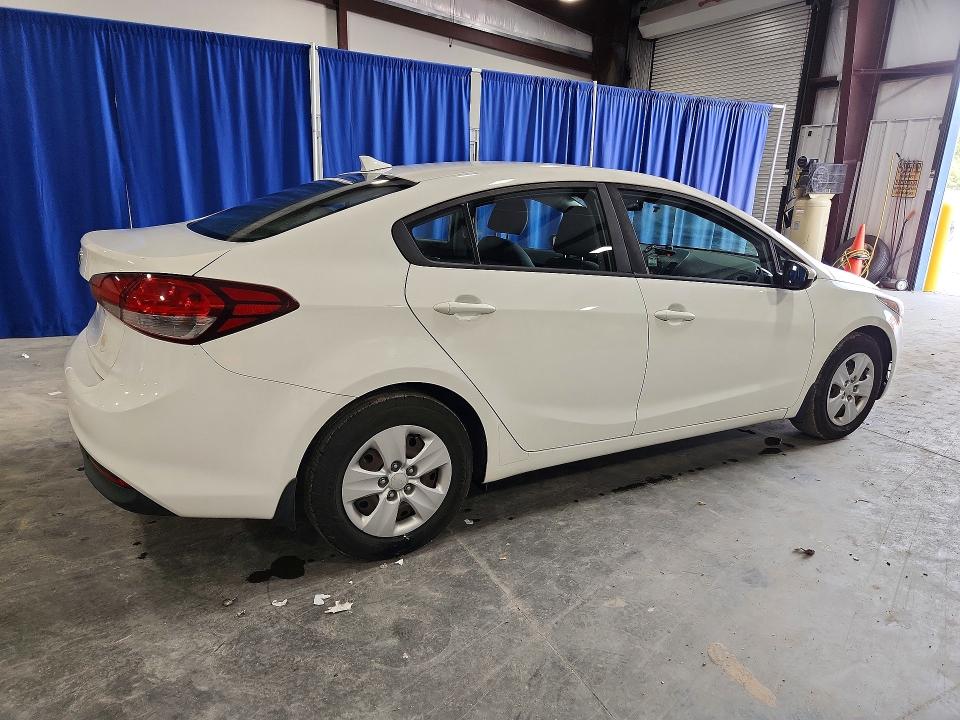 Продажа на аукционе авто 2017 Kia Forte, vin: 3KPFK4A71HE036645, номер лота: 58777526