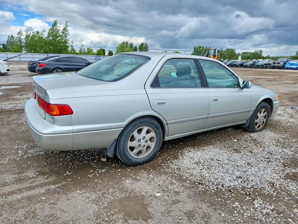 57460306 :رقم المزاد ، JT2BG22K8Y0457299 vin ، 2000 Toyota Camry مزاد بيع