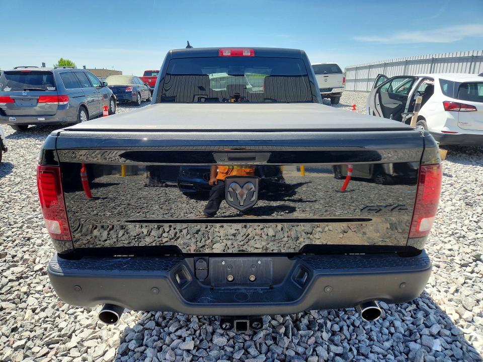 55590656 :رقم المزاد ، 1C6RR7GT3MS568833 vin ، 2021 Ram 1500 Classic مزاد بيع