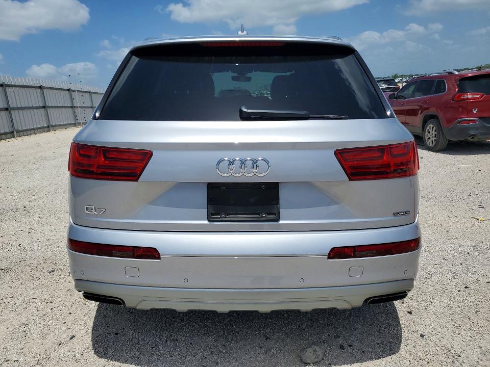 58140886 :رقم المزاد ، WA1AHAF72KD041856 vin ، 2019 Audi Q7 مزاد بيع