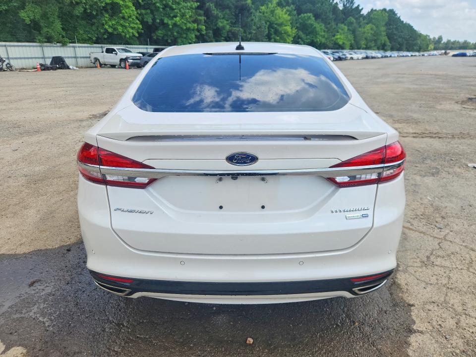 56161166 :رقم المزاد ، 3FA6P0D93JR151162 vin ، 2018 Ford Fusion مزاد بيع