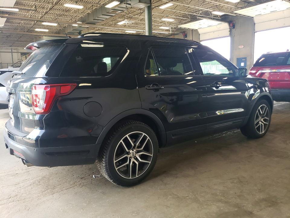 56855486 :رقم المزاد ، 1FM5K8GT3JGB89648 vin ، 2018 Ford Explorer مزاد بيع