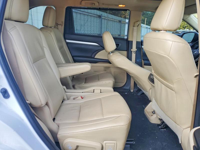 2019 Toyota Highlander მანქანა იყიდება აუქციონზე, vin: 5TDJZRFH3KS582736, აუქციონის ნომერი: 56459146