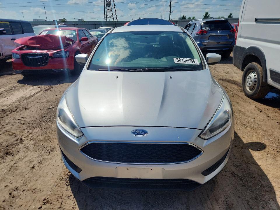 58136066 :رقم المزاد ، 1FADP3F27JL250753 vin ، 2018 Ford Focus مزاد بيع