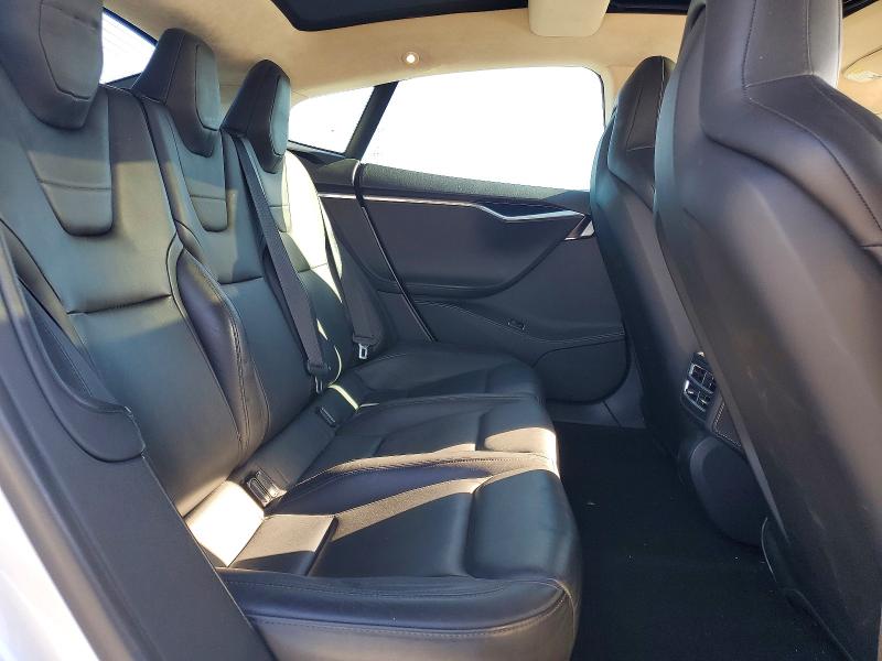 59102426 :رقم المزاد ، 5YJSA1H29EFP62401 vin ، 2014 Tesla Model S مزاد بيع