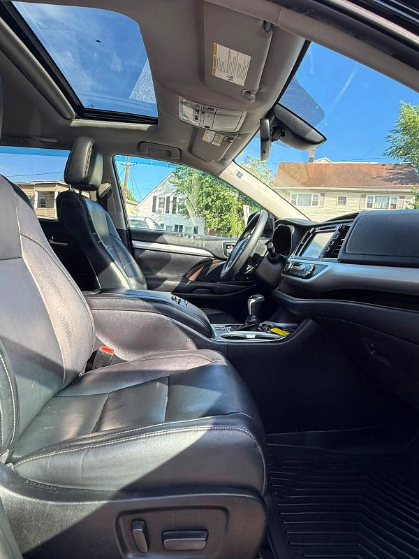 Aukcja sprzedaży 2019 Toyota Highlander, vin: 5TDJZRFH4KS582650, numer aukcji: 59082966