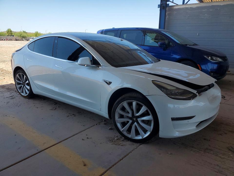57594526 :رقم المزاد ، 5YJ3E1EA3KF436271 vin ، 2019 Tesla Model 3 مزاد بيع