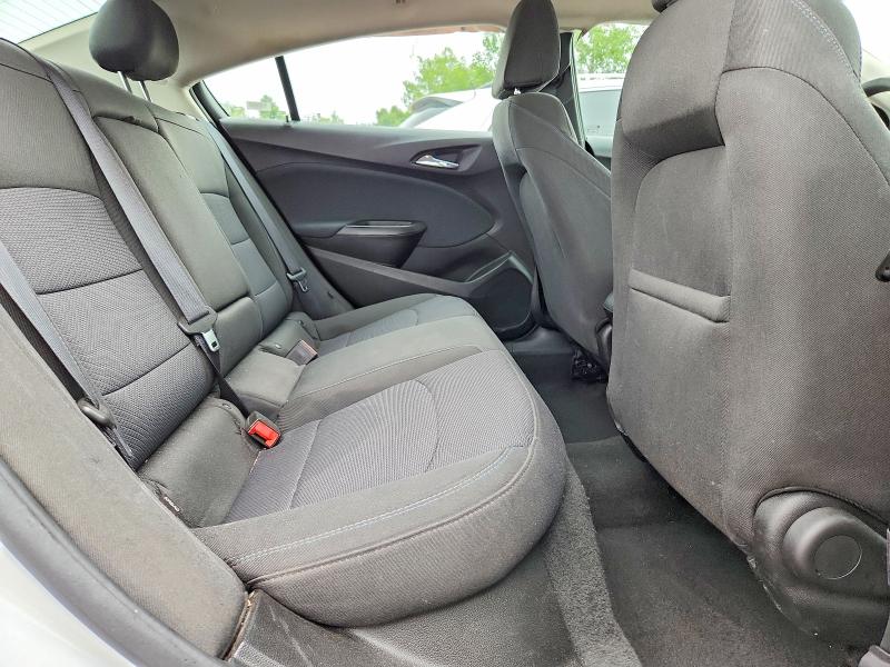 Продаж на аукціоні авто 2018 Chevrolet Cruze, vin: 1G1BE5SM2J7176136, номер лоту: 58710766