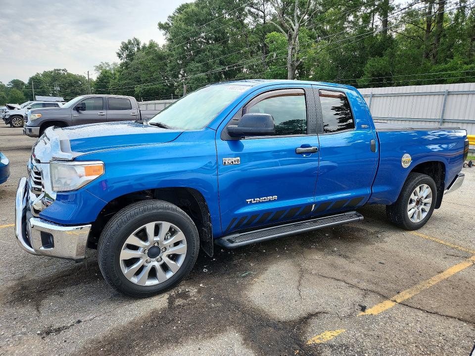 Auction sale of the 2017 Toyota Tundra, vin: 5TFUW5F14HX676452, lot number: 58822146