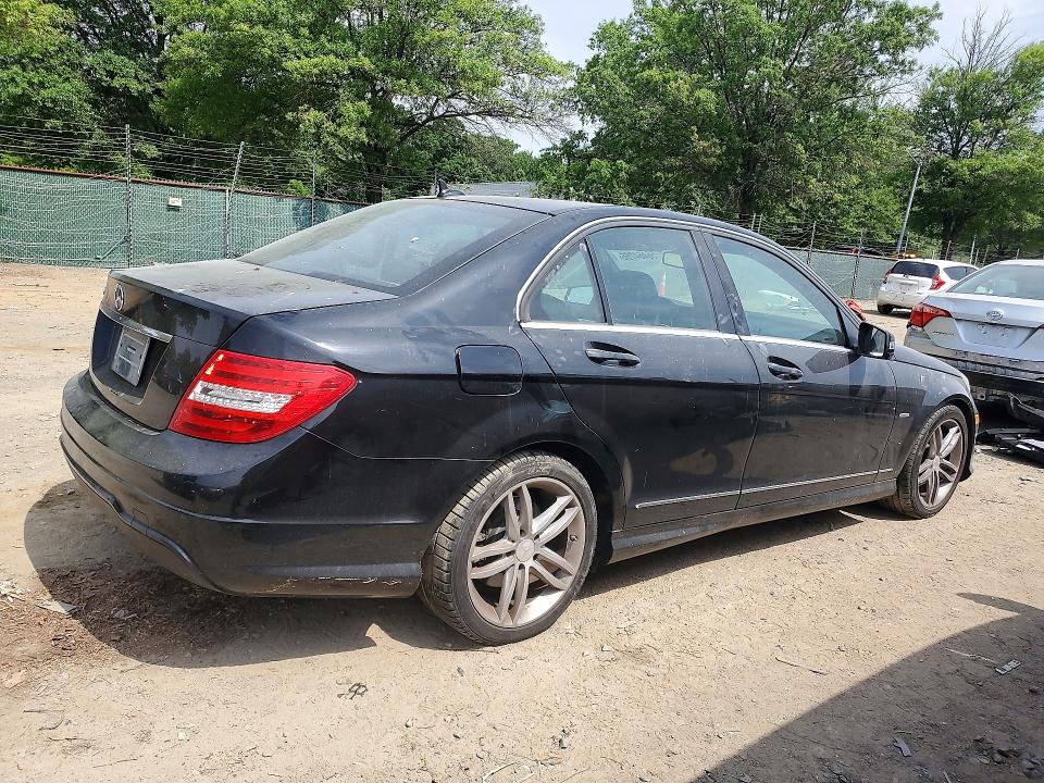 2012 Mercedes-benz C მანქანა იყიდება აუქციონზე, vin: WDDGF4HBXCA622829, აუქციონის ნომერი: 56464266