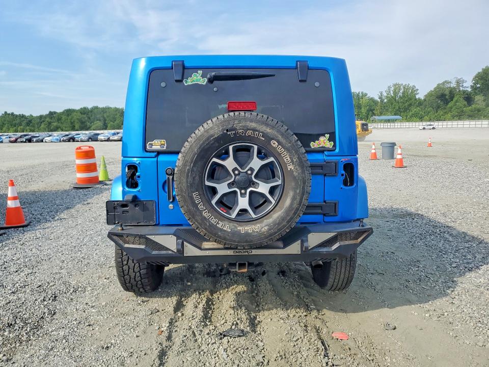 58602136 :رقم المزاد ، 1C4BJWEG8EL305038 vin ، 2014 Jeep Wrangler Unlimited مزاد بيع