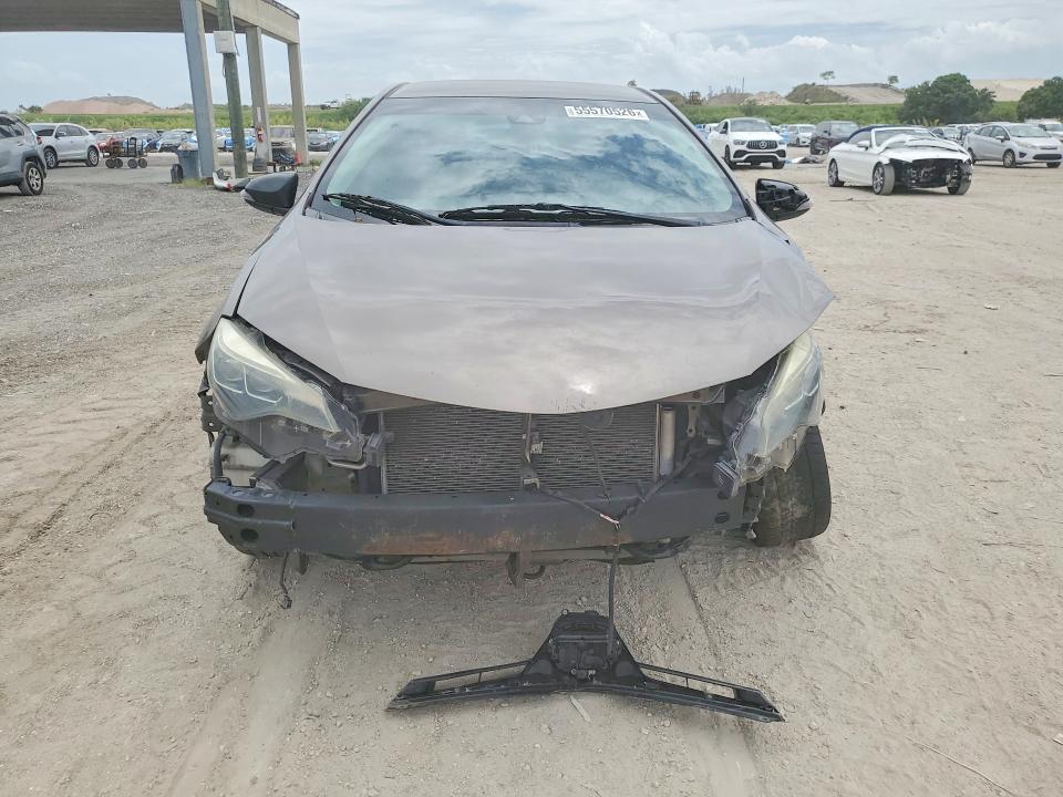 55570526 :رقم المزاد ، 2T1BURHE6JC014977 vin ، 2018 Toyota Corolla مزاد بيع