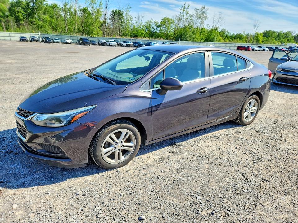 57295536 :رقم المزاد ، 1G1BE5SM8H7186552 vin ، 2017 Chevrolet Cruze مزاد بيع