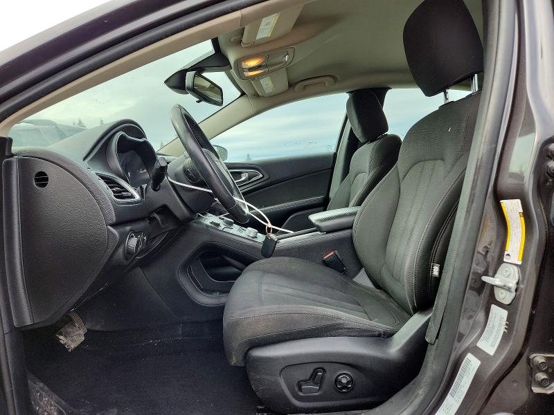 Продажа на аукционе авто 2015 Chrysler 200, vin: 1C3CCCAB2FN725900, номер лота: 54471426