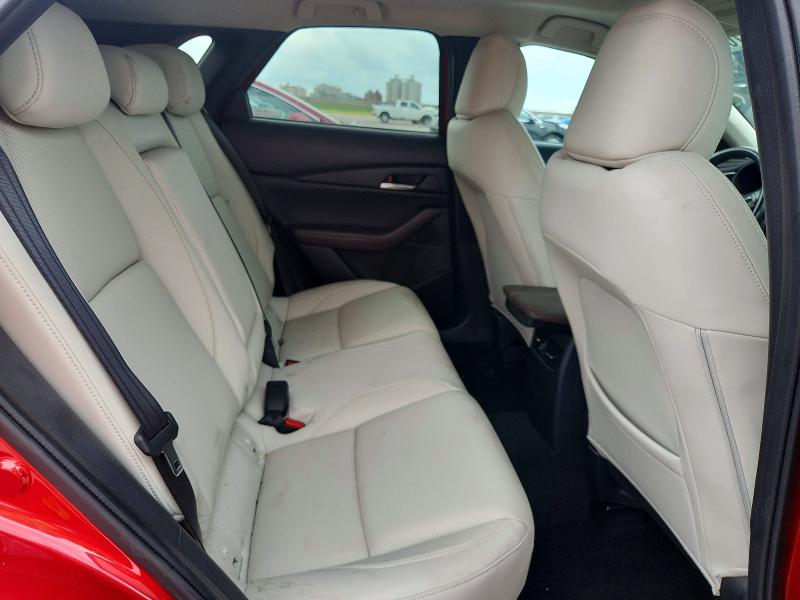 57692976 :رقم المزاد ، 3MVDMADL4MM210246 vin ، 2021 Mazda Cx-30 مزاد بيع