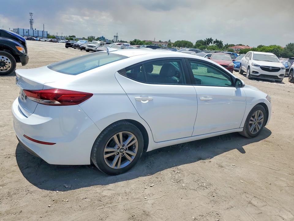 2017 Hyundai Elantra მანქანა იყიდება აუქციონზე, vin: 5NPD84LF8HH044019, აუქციონის ნომერი: 57744586