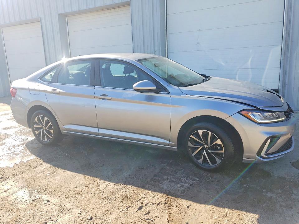 Продажа на аукционе авто 2025 Volkswagen Jetta, vin: 3VWCX7BU7SM081268, номер лота: 51922006