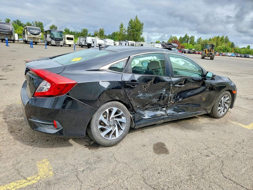 Продаж на аукціоні авто 2017 Honda Civic, vin: 2HGFC2F74HH531194, номер лоту: 58913166