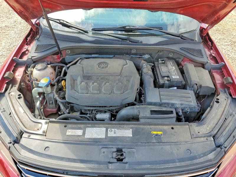 55192026 :رقم المزاد ، 1VWBA7A31JC008791 vin ، 2018 Volkswagen Passat مزاد بيع