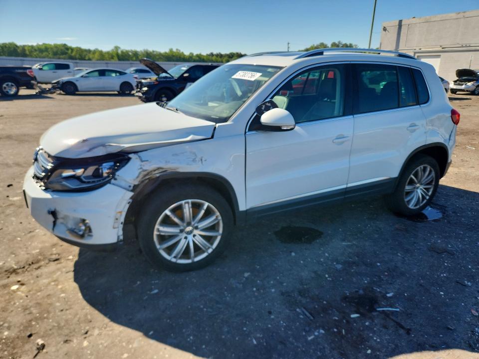 Продажа на аукционе авто 2016 Volkswagen Tiguan, vin: WVGAV7AX4GW513538, номер лота: 57383756