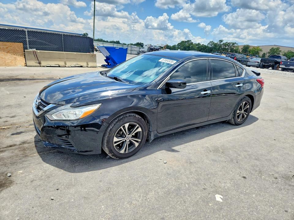 2018 Nissan Altima მანქანა იყიდება აუქციონზე, vin: 1N4AL3AP7JC178292, აუქციონის ნომერი: 57464936