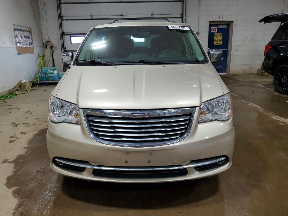 2015 Chrysler Town & Country მანქანა იყიდება აუქციონზე, vin: 2C4RC1JG0FR699886, აუქციონის ნომერი: 58997486